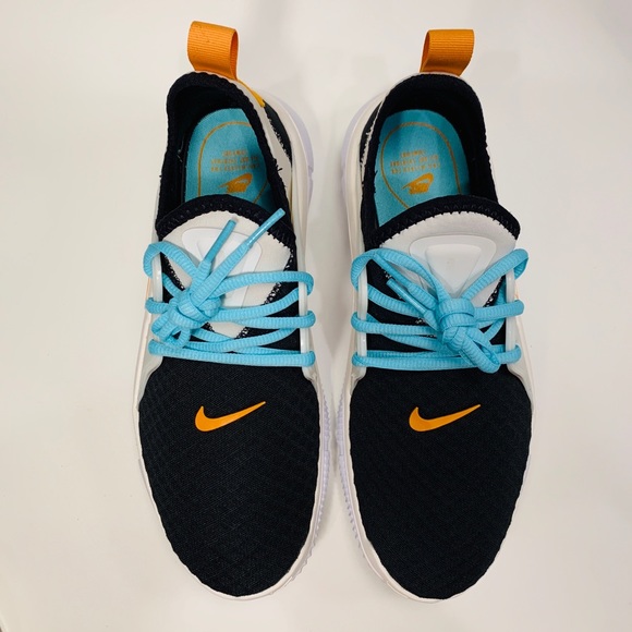 WMNS NIKE ACALME - Picture 5 of 8